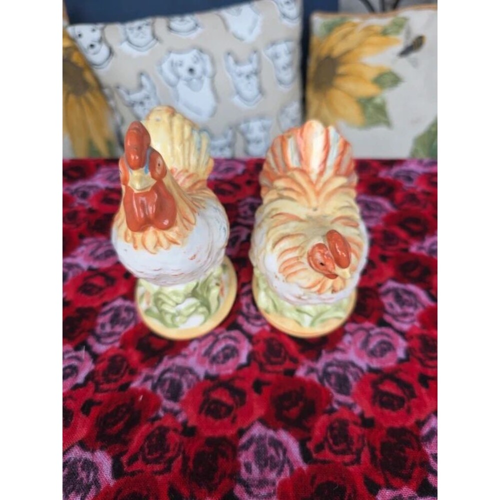 Vintage Ceramic Rooster and Hen Salt Pepper Shakers Set Country Kitchen Decor